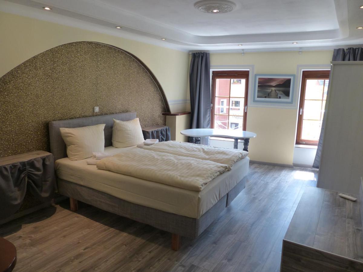 Hotel Am Markt Saarburg Εξωτερικό φωτογραφία